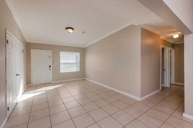 Photo - 259 NW 30th Ave