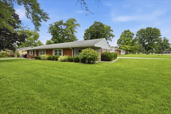 Photo - 5420 N Sadlier Dr