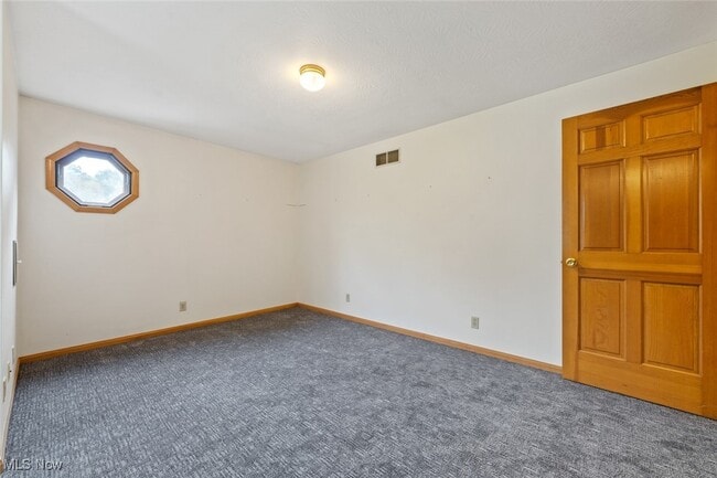 Photo - 1720 Stine Rd