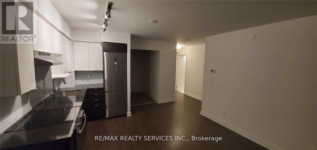 Photo - 120 Varna Dr Unit 906