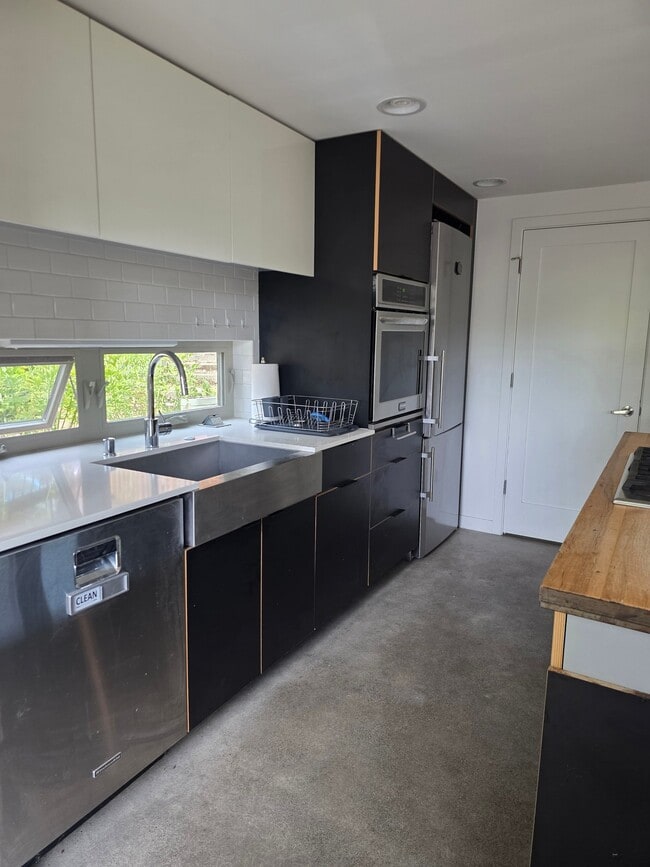 Photo - 4008 34th Ave W