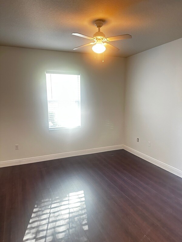 Photo - 142 Southern Pecan Cir Unit 103