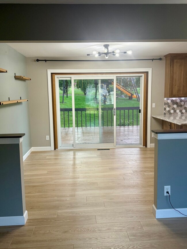 Photo - 500 W Mohawk Trl