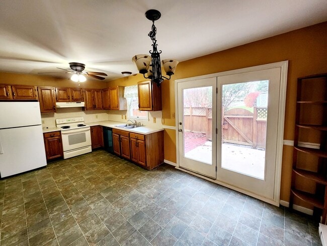 Photo - 3 Bedroom 1.5 Bath Available in Elizabethtown!