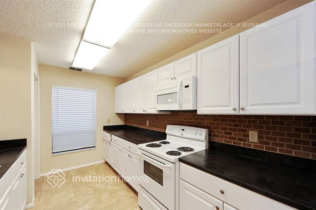 Photo - 1913 Coral Tree Ct