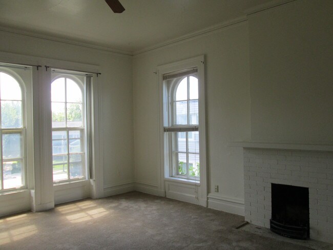 Photo - 324 FOREST LLC