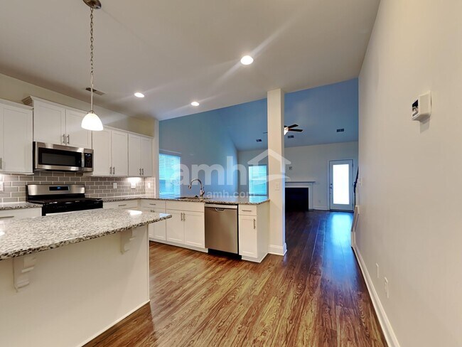 Photo - 110 Doral Blue Dr