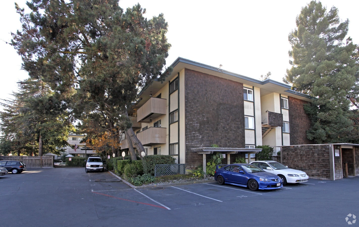 Marine View Apartment Homes - Marine View Apartment Homes