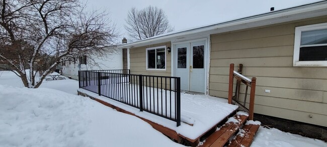 Photo - Spacious 4 Bedroom Home