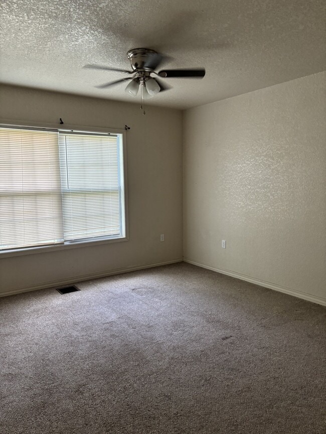 Photo - 3102 Wild Red Rd