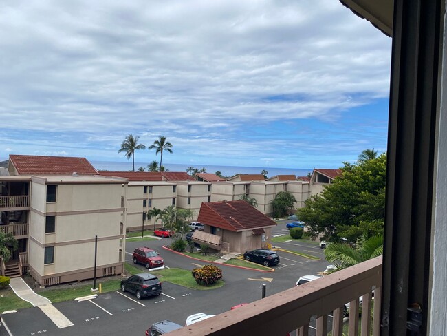Building Photo - Two Bedroom Makaha Valley Plantation