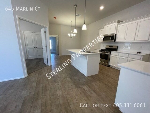 Photo - 645 Marlin Ct