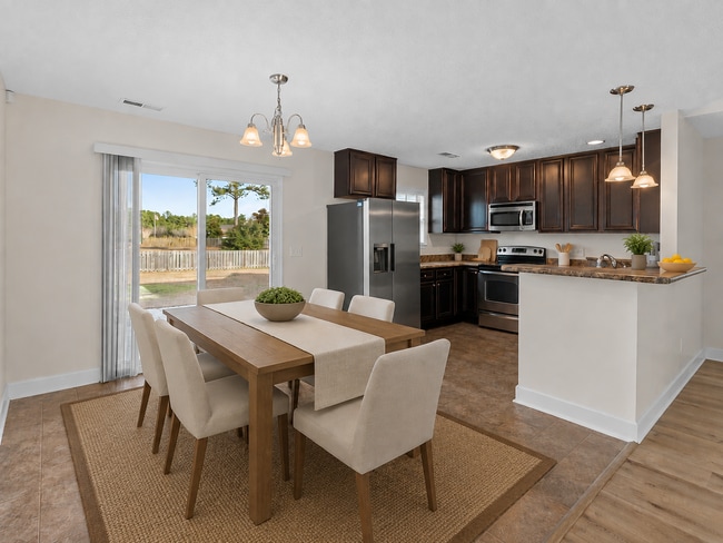 Photo - 406 Amaryllis Ln