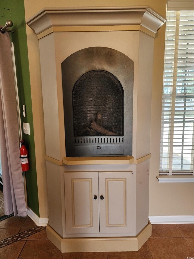 Photo - 2360 Clandon Dr