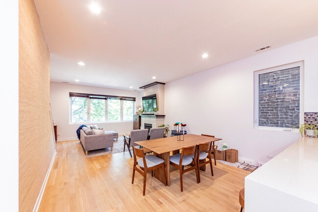 Photo - 1916 N Kedzie Ave Unit 2F