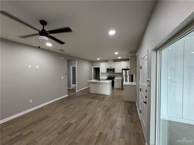 Photo - 13 Ragland Rd Unit 10