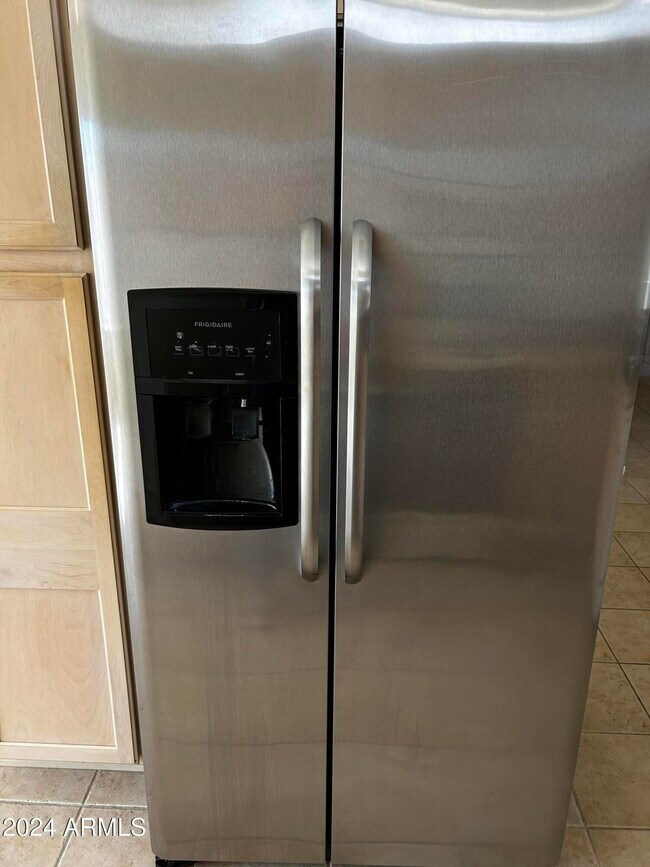 Photo - 15868 W Arrowhead Dr