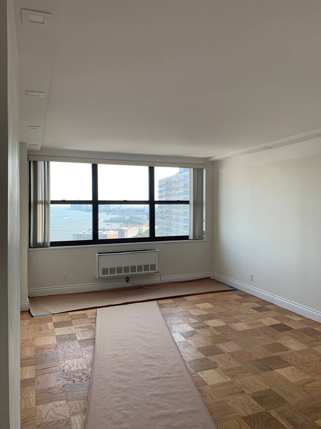 2nd Bedroom - 7000 Boulevard E Condo Unit 36D