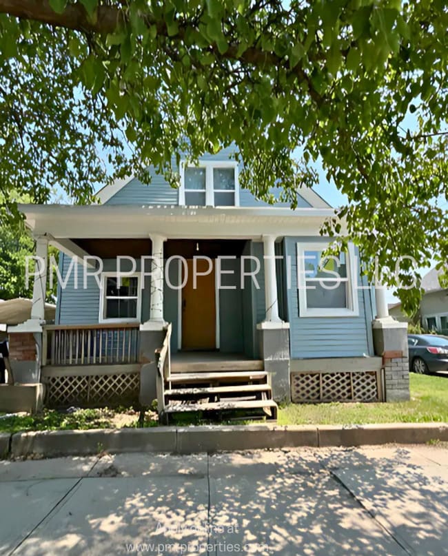 Building Photo - 609 S 8th St Unit 2