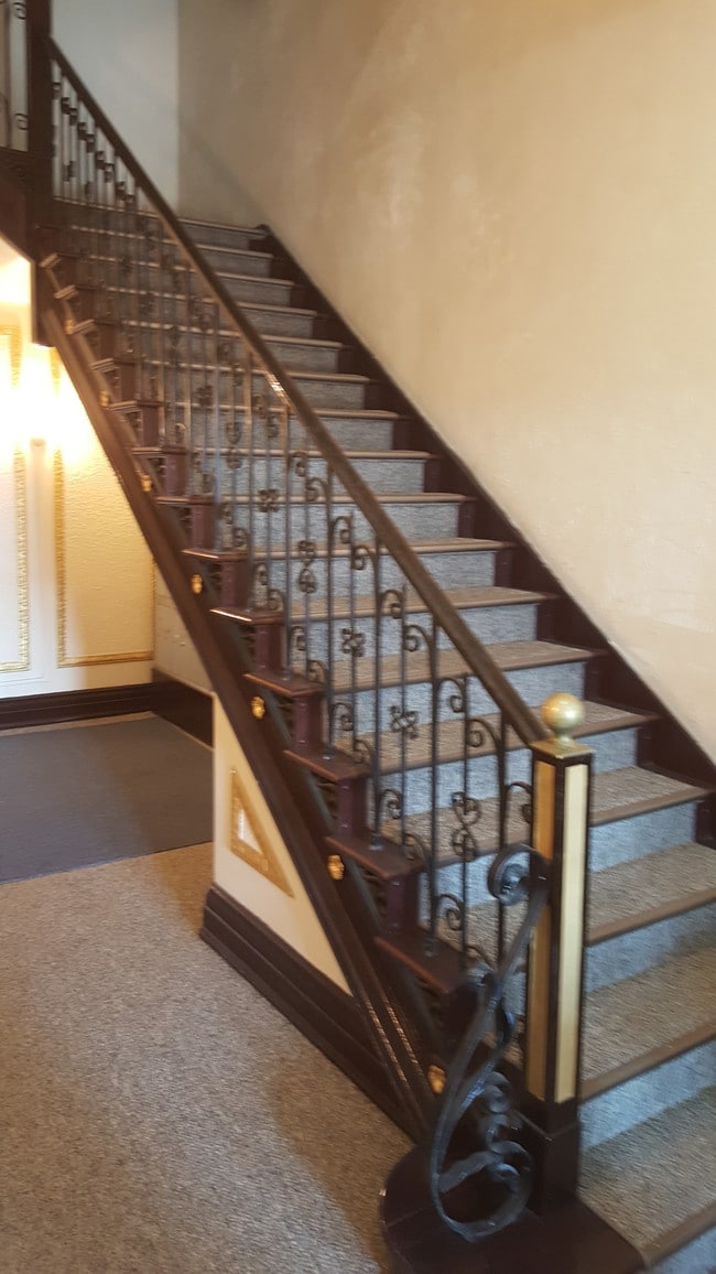 EDINGER Escalera del vestíbulo