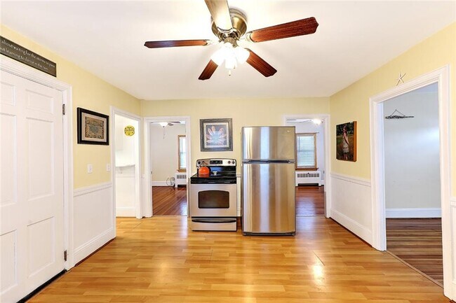 Photo - 509 Middle Hwy Unit #2