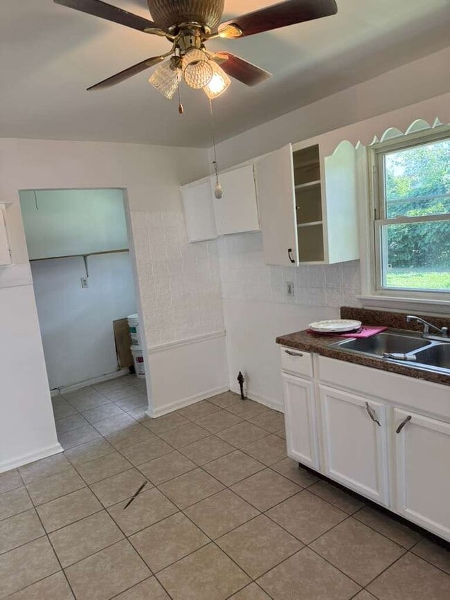 Photo - 3501 Bennett Ln