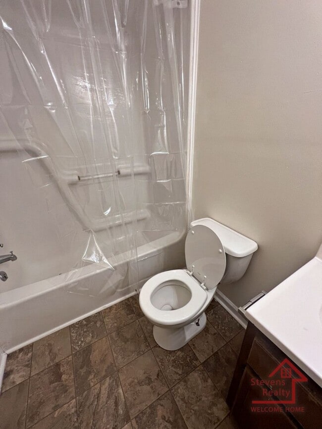 Photo - 220 Dogwood Pointe Dr