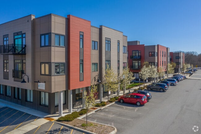 Exterior - Brookside Square