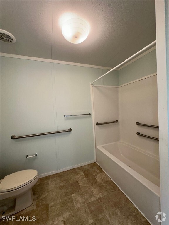 Building Photo - 8086 Heck Dr Rental