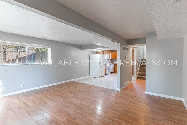 Photo - 4420 W 4420 S Unit B