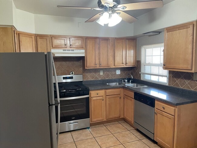 Photo - House for Rent in Southwest City