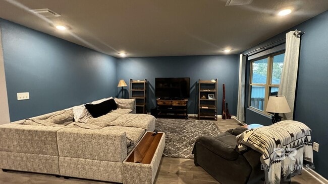 Photo - 10296 Brodick Lp