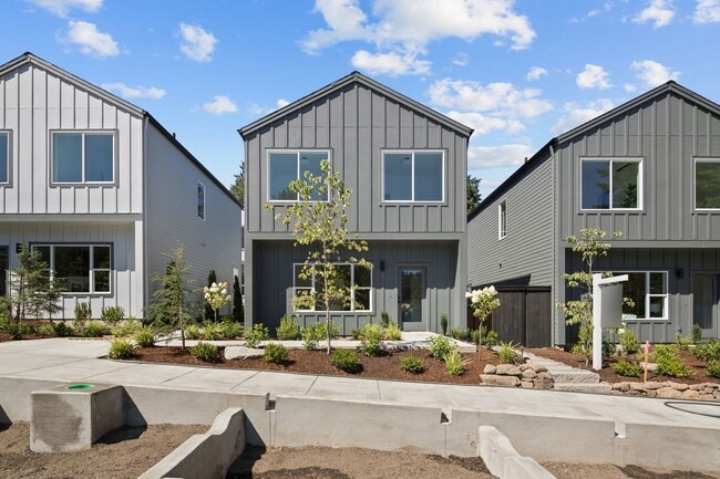 Building Photo - 3819 SW Pomona St