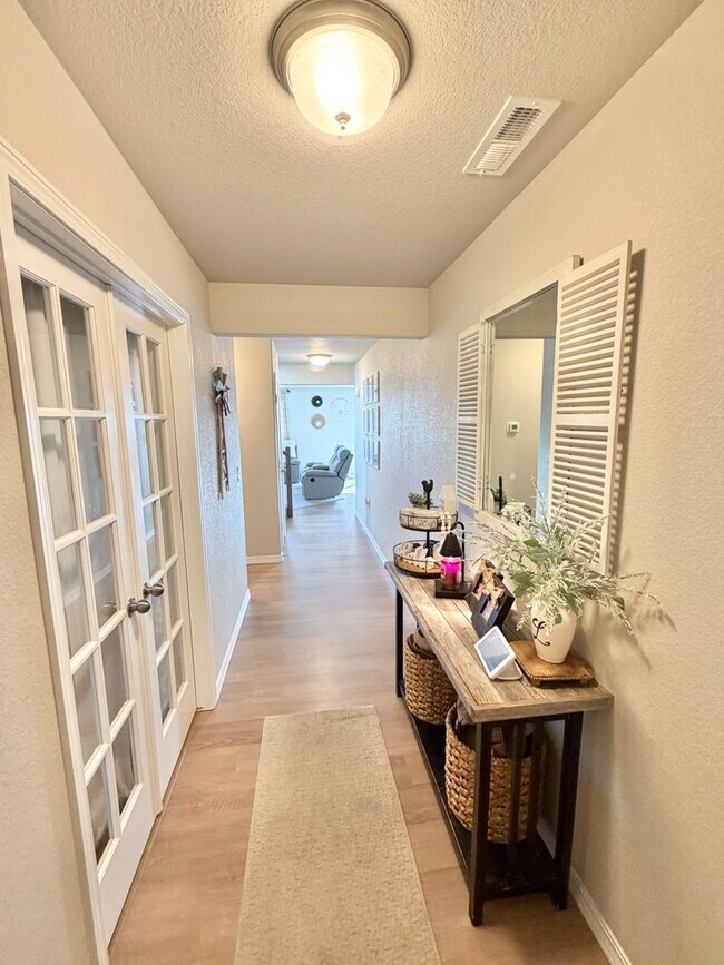 Photo - Like New Home for Rent on Truscott!