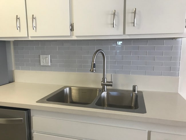 Photo - Los Encinos North