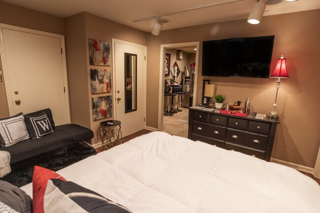 Photo - 511 Paul St Unit B