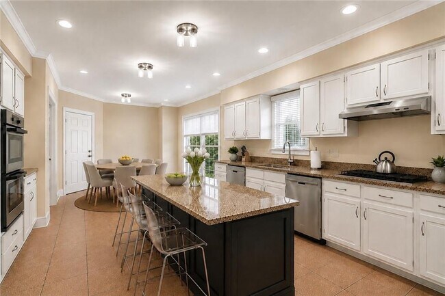 Photo - 3795 Ashford Trail NE