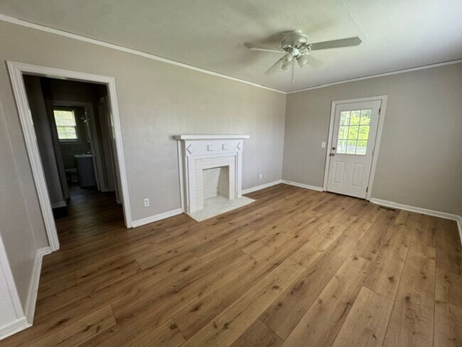 Photo - 245 Beechwood Cir