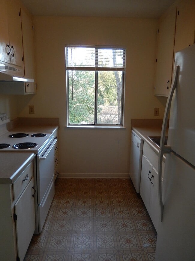 Photo - 1802 Salmon Dr