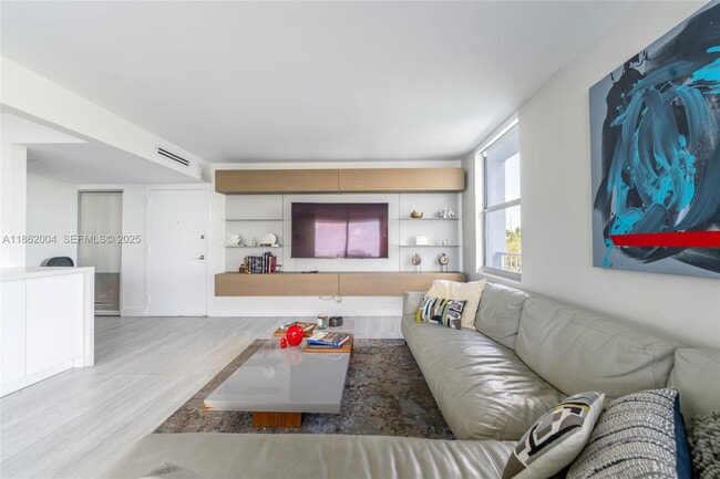 Photo - 16546 NE 26th Ave Unit 4F