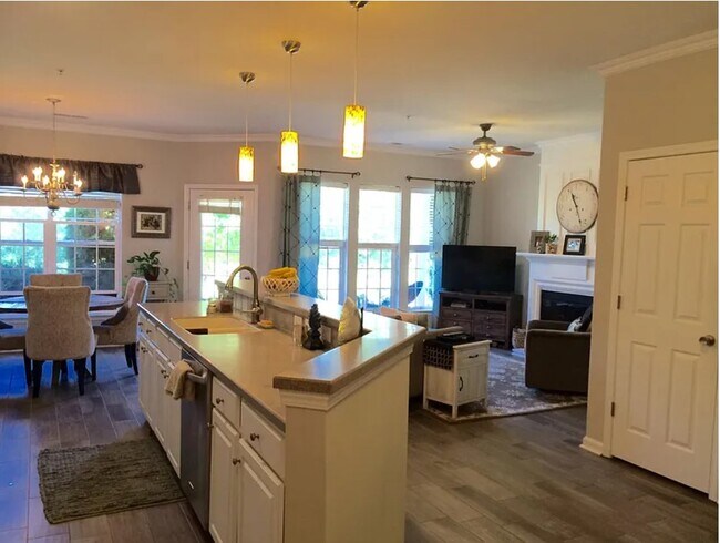 Photo - 14608 Via Sorrento Dr Unidad 6108