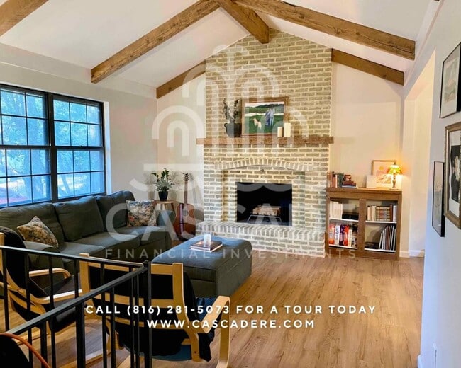 Building Photo - 1925 SE Flagstone Ct