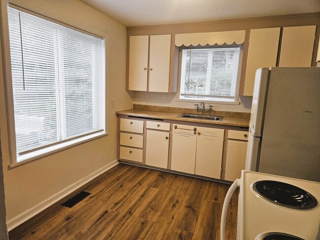 Photo - 7720 31st Ave SW