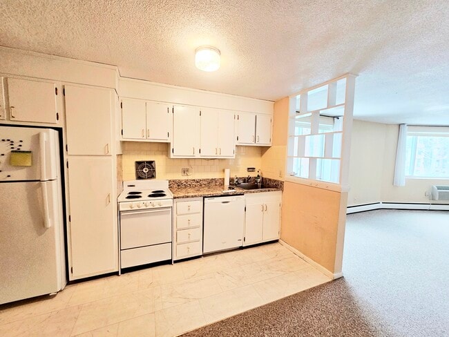 Photo - 50 Green St Unit 361
