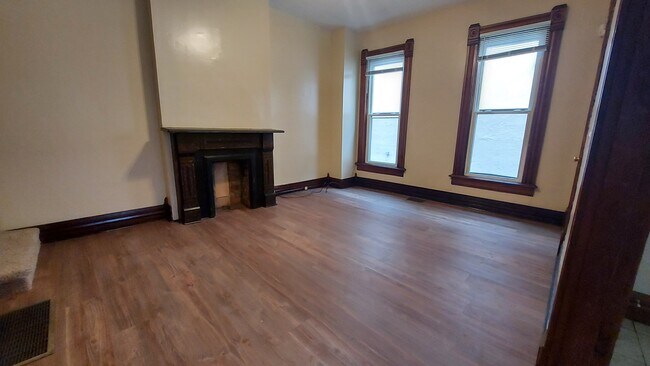 Photo - 118 King Ave