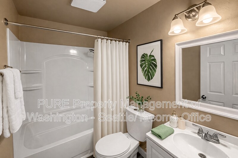 Photo - 15501 Grant Ave SW Unit 3