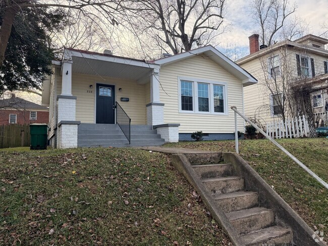 Building Photo - Beautiful Remodeled Home