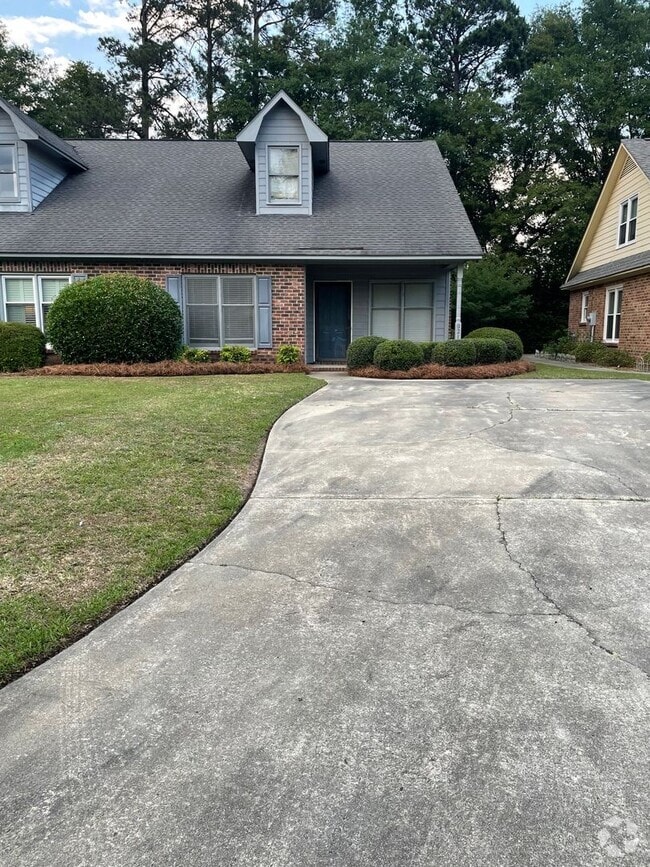 Building Photo - Newly Remodeled Duplex! Rental