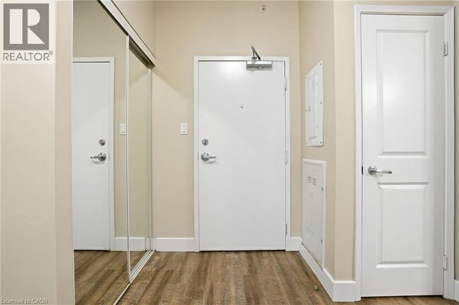 Photo - 149 Main St W Unit 309