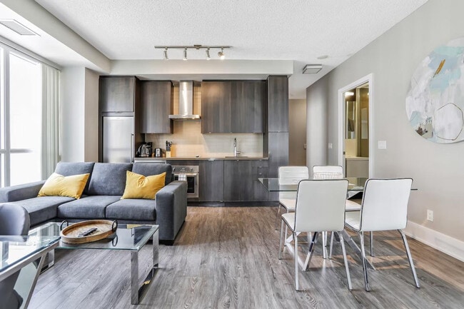 Building Photo - 315 Front St W Unit ID1050769P